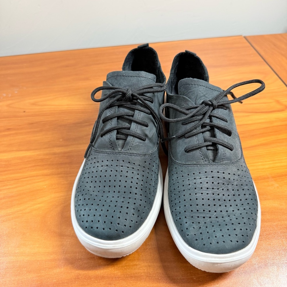 Merrell Women's Around Town City‎ Sneaker Black Grey Leather Mesh Cushioned W9 - Picture 2 of 9